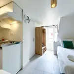 144 - Urban Charming Studio In Paris