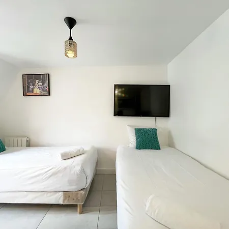 144 - Urban Charming In Apartment