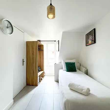 144 - Urban Charming In Apartment *