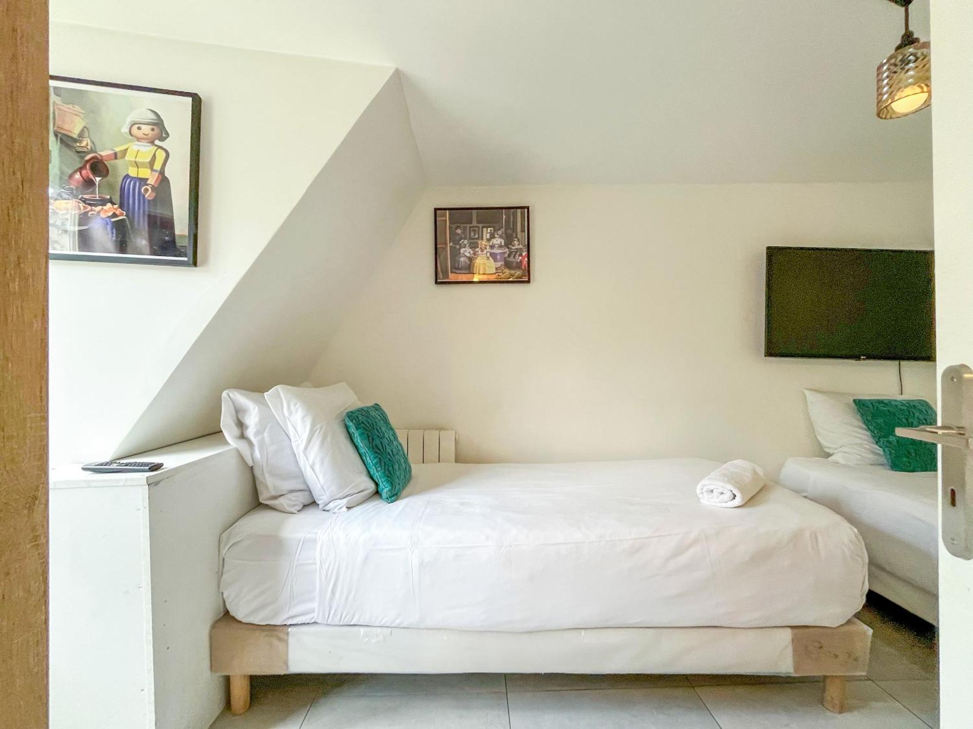 144 - Urban Charming In
