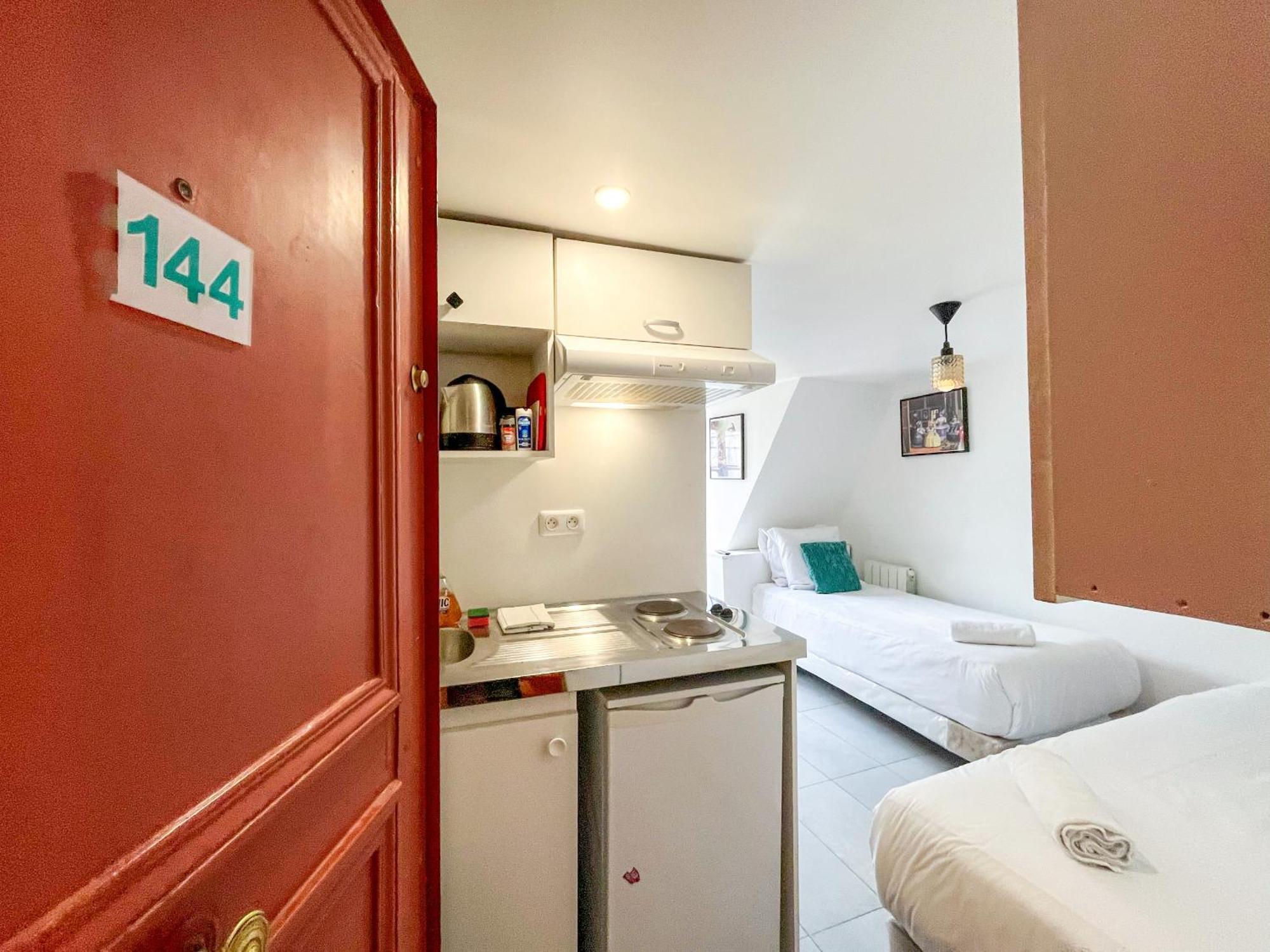 144 - Urban Charming In Apartment *